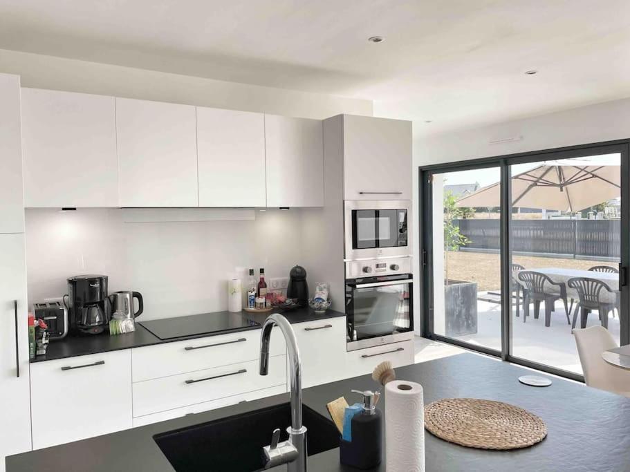 Maison neuve 4 étoiles plain-pied proche de la mer Plurien Esterno foto
