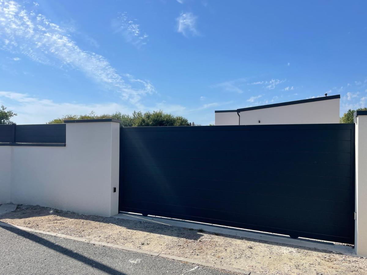 Maison neuve 4 étoiles plain-pied proche de la mer Plurien Esterno foto